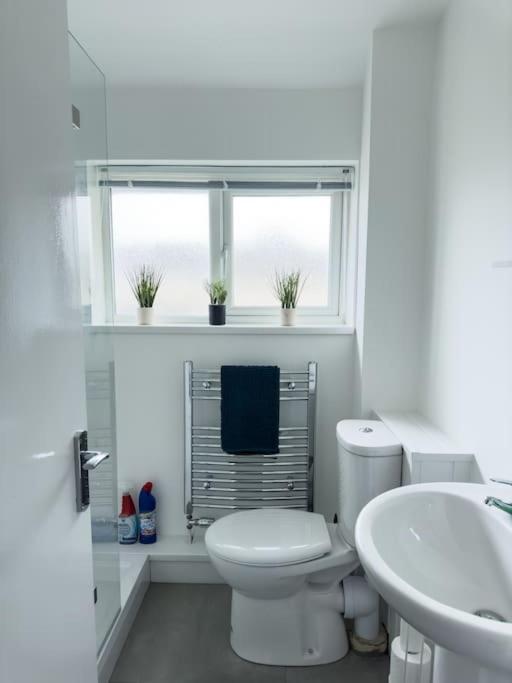 Immaculate 5 Bedroom House Rockingham Ngoại thất bức ảnh